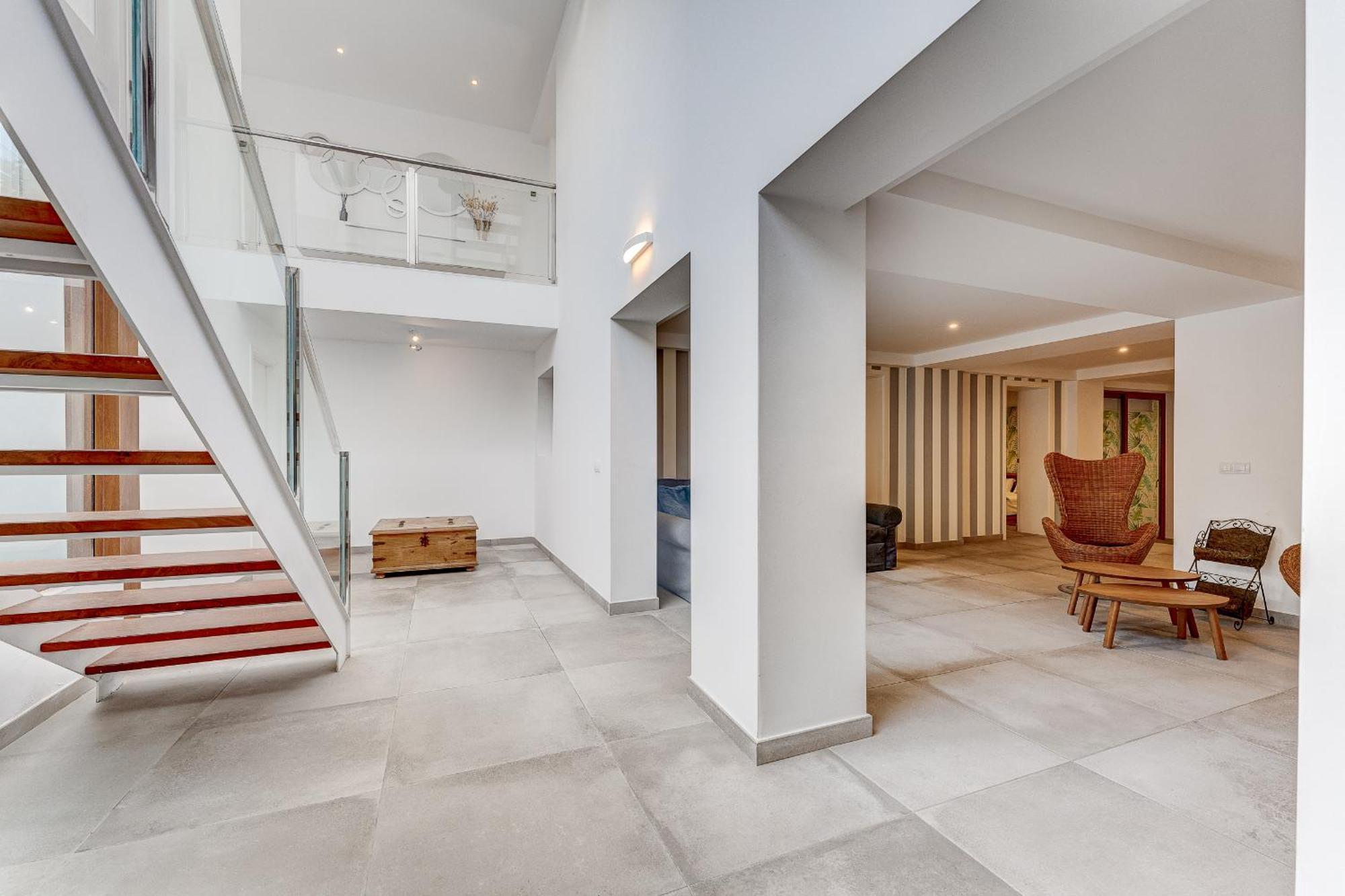 Fabulous Contemporary 5 Bedroom Villa With Private Heated Pool, Sleeps Max 13 Callao Salvaje Exterior foto