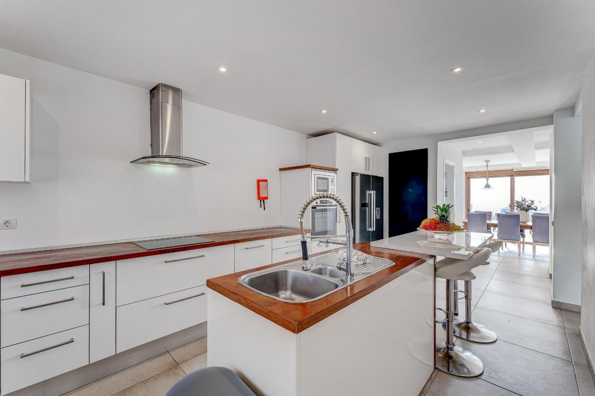 Fabulous Contemporary 5 Bedroom Villa With Private Heated Pool, Sleeps Max 13 Callao Salvaje Exterior foto