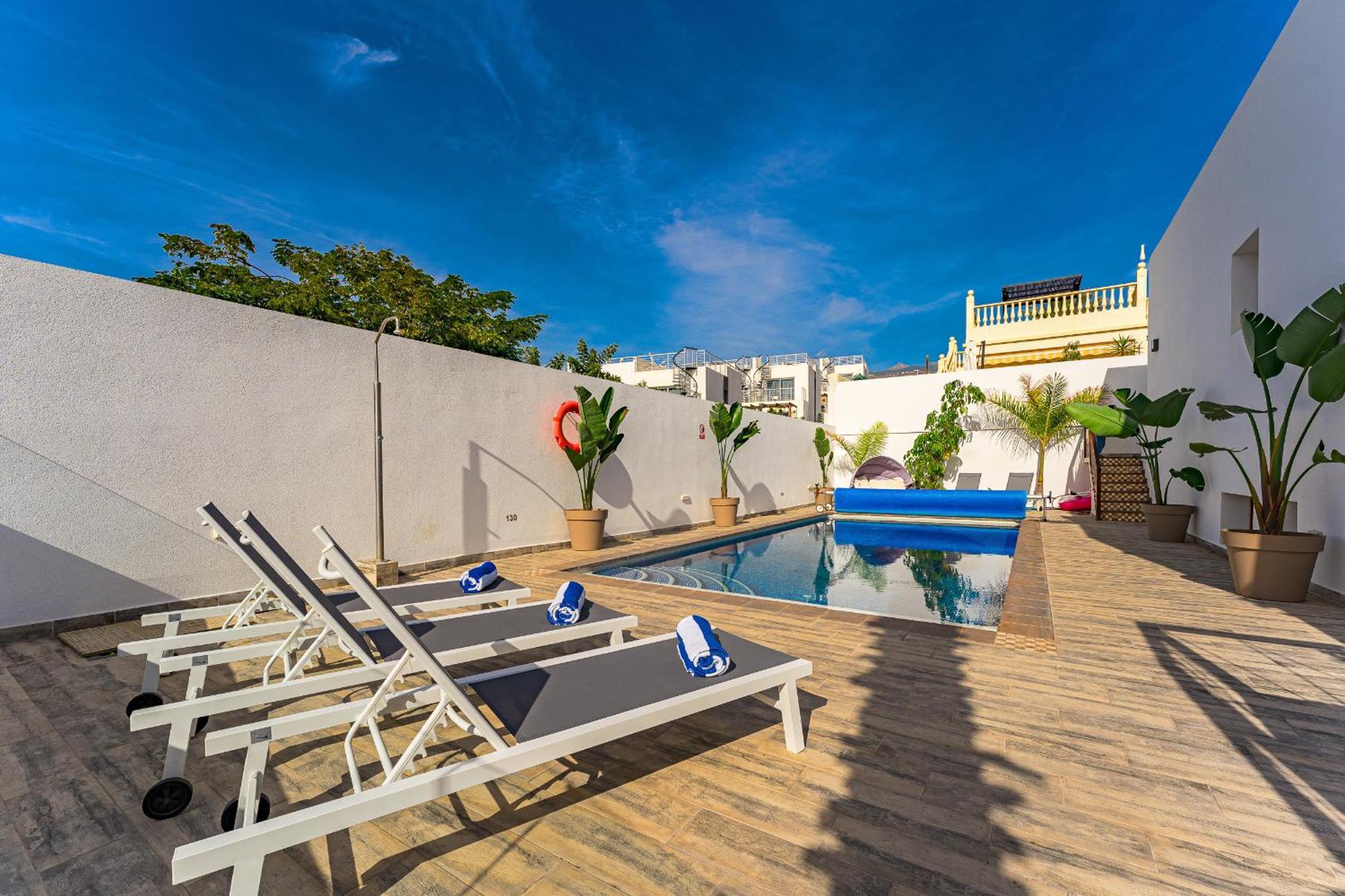 Fabulous Contemporary 5 Bedroom Villa With Private Heated Pool, Sleeps Max 13 Callao Salvaje Exterior foto