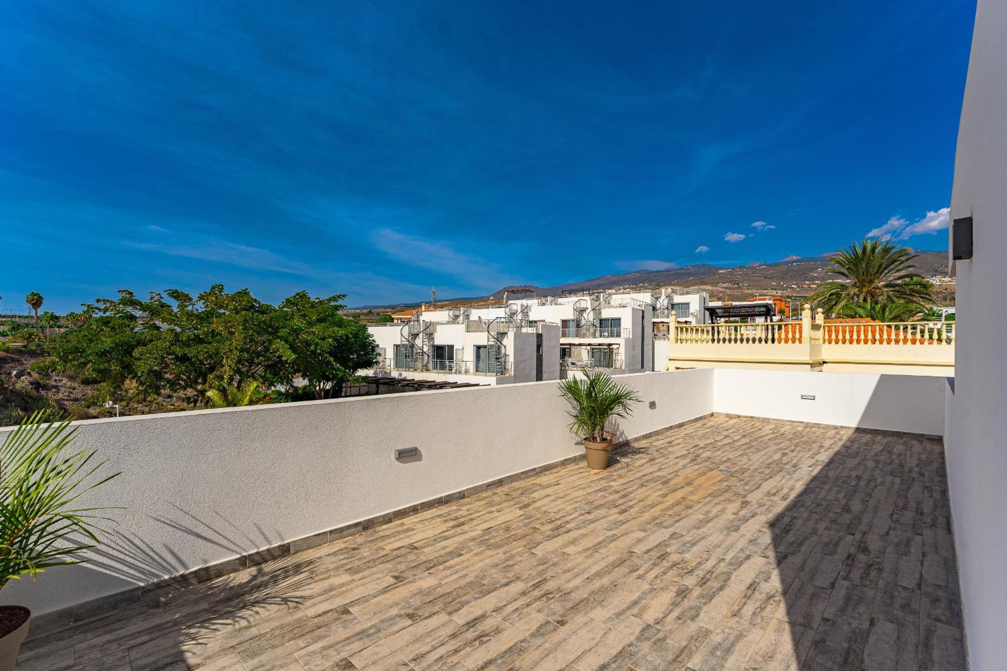 Fabulous Contemporary 5 Bedroom Villa With Private Heated Pool, Sleeps Max 13 Callao Salvaje Exterior foto